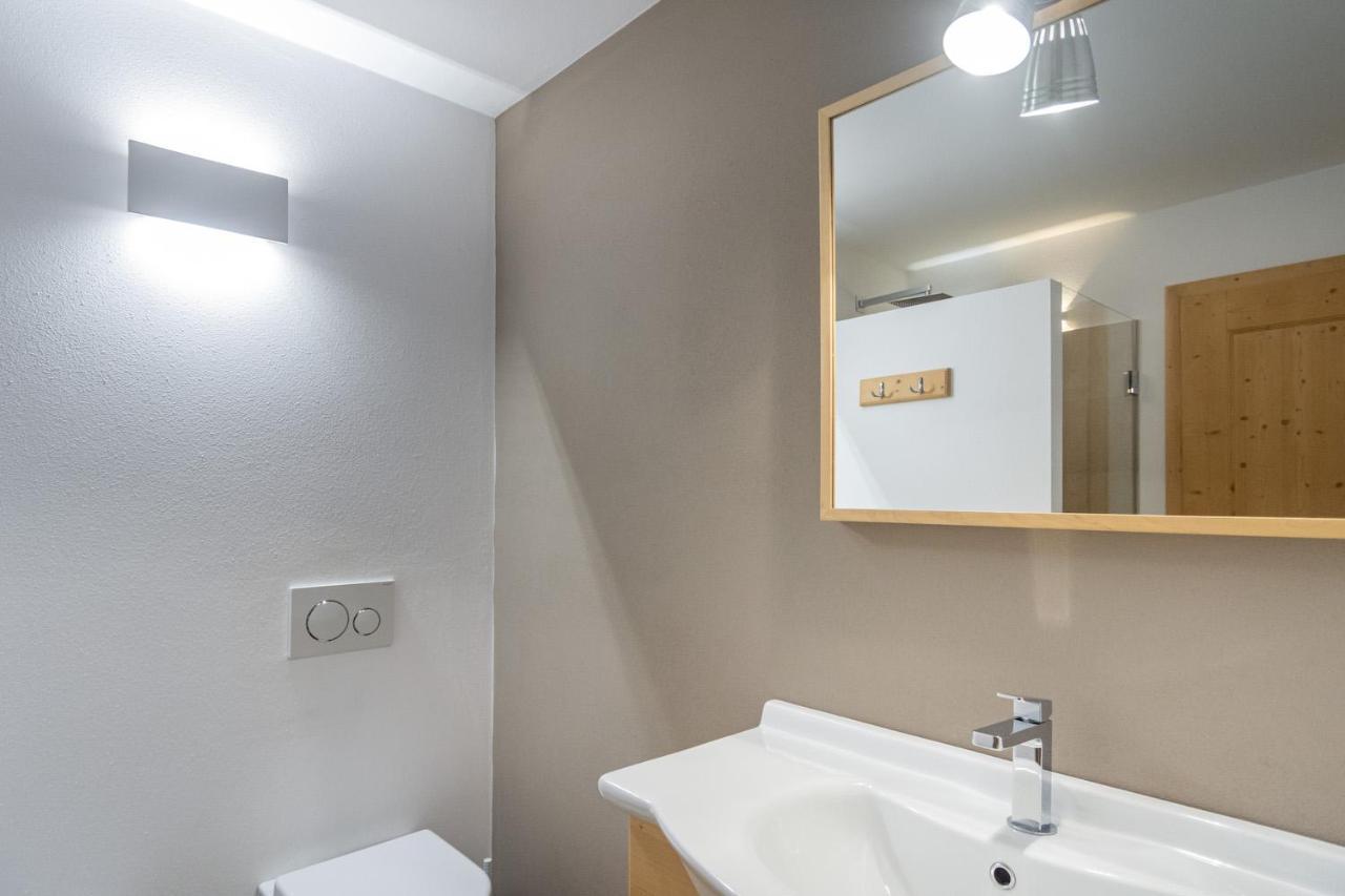 Chalet Schwarzhorn Apartment วาเรนา ภายนอก รูปภาพ