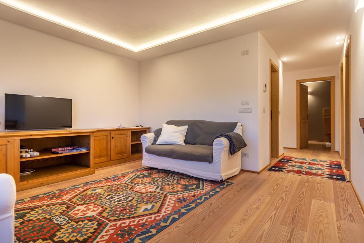 Chalet Schwarzhorn Apartment วาเรนา ภายนอก รูปภาพ